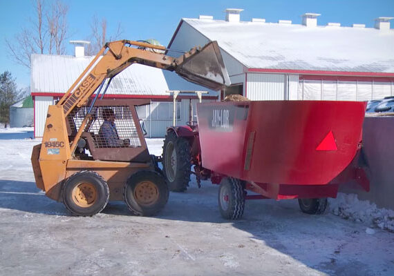 Introducing The 5275, A Mini-Mixer That Can Process 4’x5’ Bales